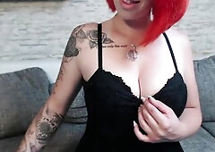 Camgirl Nina zeigt dir eine geile legging