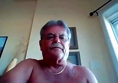 Bearded Uncle's Solo Show77777