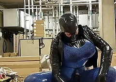 Mature transsexual reaches climax