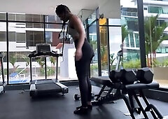 I tutored hard this day! I like to teach my legs to strengthen my glutes, so see how I sweat with this routine! When I get home, I'll show u my m