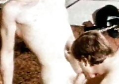 Retro twinks comparing their impressive sizes here