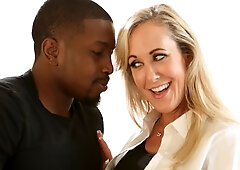 Hard sex session in the cowgirl pose with a big-boobed blonde Brandi Love