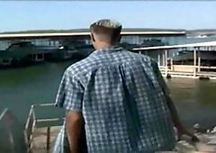 Boyz Party: Onboard Oozing