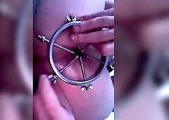 Anal Dilation. Shaved steck ich meine Faust in das hintertürchen