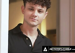 HETEROFLEXIBLE - Enzo Muller Catches Peeks of His Nerdy Femboy Roomy Jeremy Angel’s