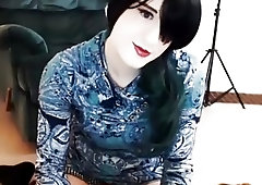 Dashing shemale pulls her monster boner out to jerk off