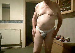 Average body, mature, onanism