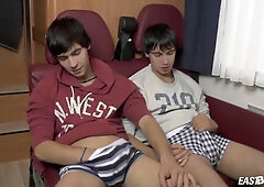 Caravan Men - Aston Twinnies