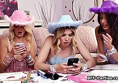 Slutty Taylor fans sharing big dick for concert tickets