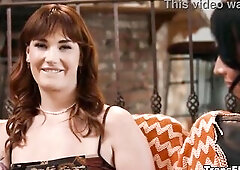 Ember Fiera and Avery Longing screws Siri Dahl enjoying those sexy 3some