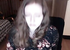 I begin off the episode chit chatting into the mic. I then look into your eyes as my fingers slip inside, and u can hear my juicy vagina so, so well. 