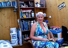 Blonde Mild With Great Tits