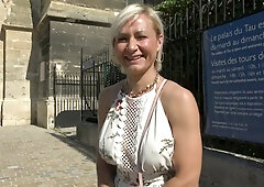 Elektra discovers the intensity of a foursome! - Jacquie et Michel TV