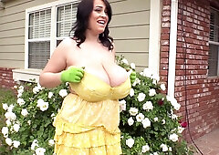 Leanne Crow In Flower 1