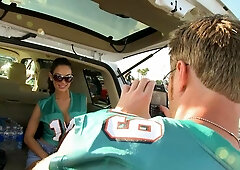 Brazzers: Tailgate Turn-On: Angelina's First Game