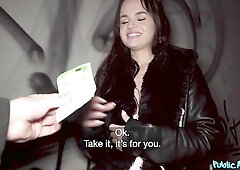 Hard fuck in the sideways pose with a lusty model Olivia Zlota