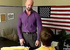 Muscle twinks anal sex with cumshot