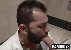 Latino dude deep-throating spear before no condom and jizm in hatch