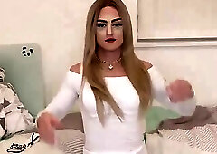 Everytime she said : How do I look?