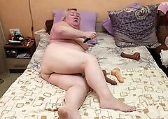 Squealing, girls masturbating, huge toys