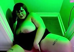 large butt Velma gets drilled doggystyle and impregnated by werewolf guy - oozing creampie! Trailer