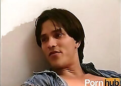 Naughty Twinks Sucking & Banging