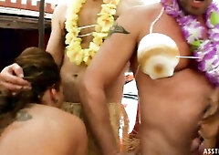 two Gals two Lads Anal & Double Penetration, Kelly is astonishing, the action is great thanks to Kelly, goo exchange cum shots, the scene beginnin