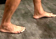 Aron Berg - SESSION STILLS