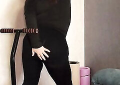 Banged in the throat and put on knees fit chunky mom in leggings