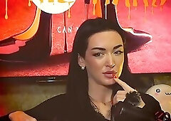 PODCAST #001: Mistress Zuzu Sweet