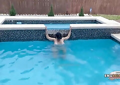 MILF's Meaty Slit Deep Shagged Outdoor