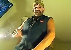 More pissing and smokin and jo!