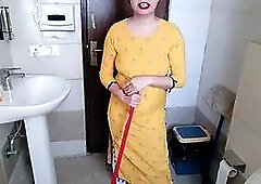 Kamwali Bhai Landlord Affair - Indian Maid fucked by Malik For Extra Pay xxx