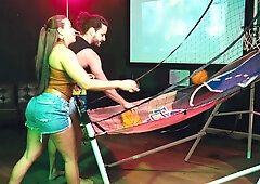 Never thought going for arcade could be that much fun as he throws the balls in her pussy