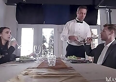 Service a la Francaise