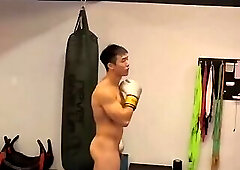 Boxing naked