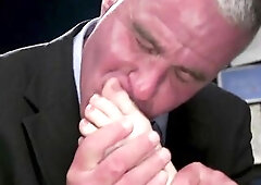 Shiri Allwood is an unpaid intern, working hard for her boss Dale Savage. This babe's insert a lot of overtime and is always going above and beyo