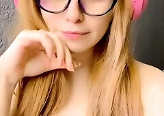 Nerdy amateur babe flaunting her amazing big tits on webcam