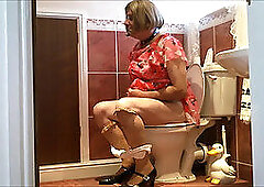 Crossdresser webcam, crossdresser posing