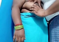 Tamil wifey Veni bathing and having steamy moments with her Devar