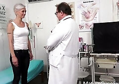 Our freaky gynecologist examines feet and cunt of his hawt undressed patient Belinda Bee in his office. Now in 4K!