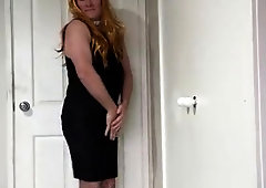 Daisy posing in ebony