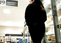 Salute, I'm 39-year-old Sammi.  Be sure to visit my profile.  I have a lot of movies that are free and if u're interested in my more excelle