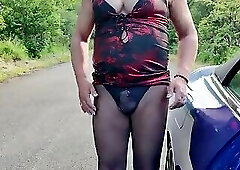 Crossdressing kellycd2022 enjoying an evening drive in the countryside in my pantyhose