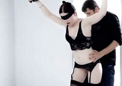 Bound up Hotty Mia Evans Likes Being Tractable