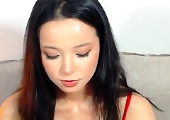 Brunette Solo Webcam Masturbation