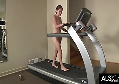 Sadie Grey Works Her Bare Pussy To Climax By Hand