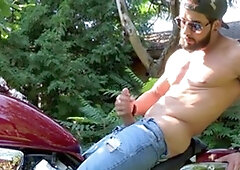 Maskurbate: Rough nailing among very hot model