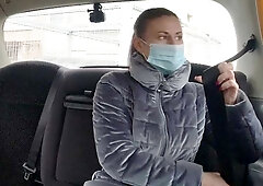 Sexy brunette accepted a dirty offer from a taxi driver