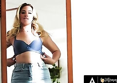 MAMAS HOTTY - Sneaky mother I'd like to fuck Syren De Mer Watches stepbae River Lynn Try Recent Bras This babe Bought